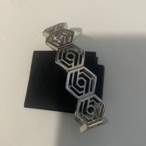 NEW YORK CHRISTIAN SIRIANO TRENDY SILVER BRACELET NWT